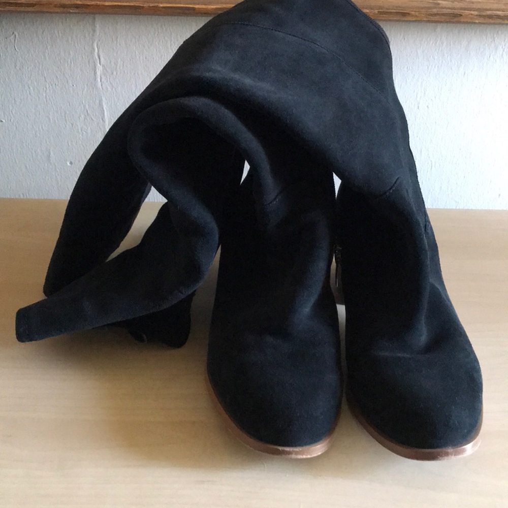 Suede knee high wide width calf boots size 6